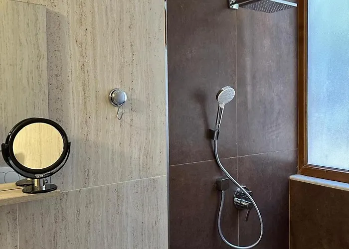 Apartamento Under Pines - *